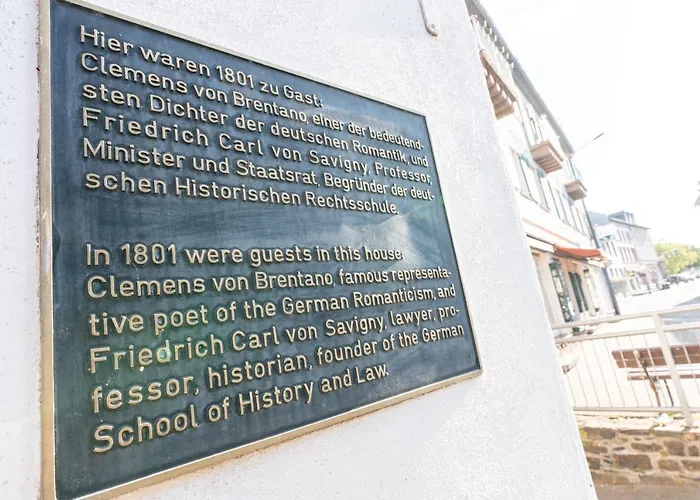 Krone Ruedesheim Отель Рюдесхайм-на-Рейне